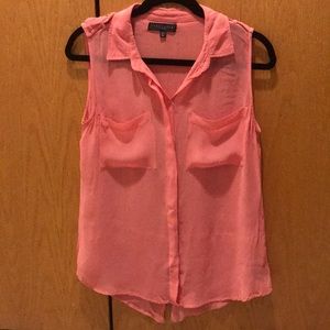 Snacctuary sleeveless button down blouse